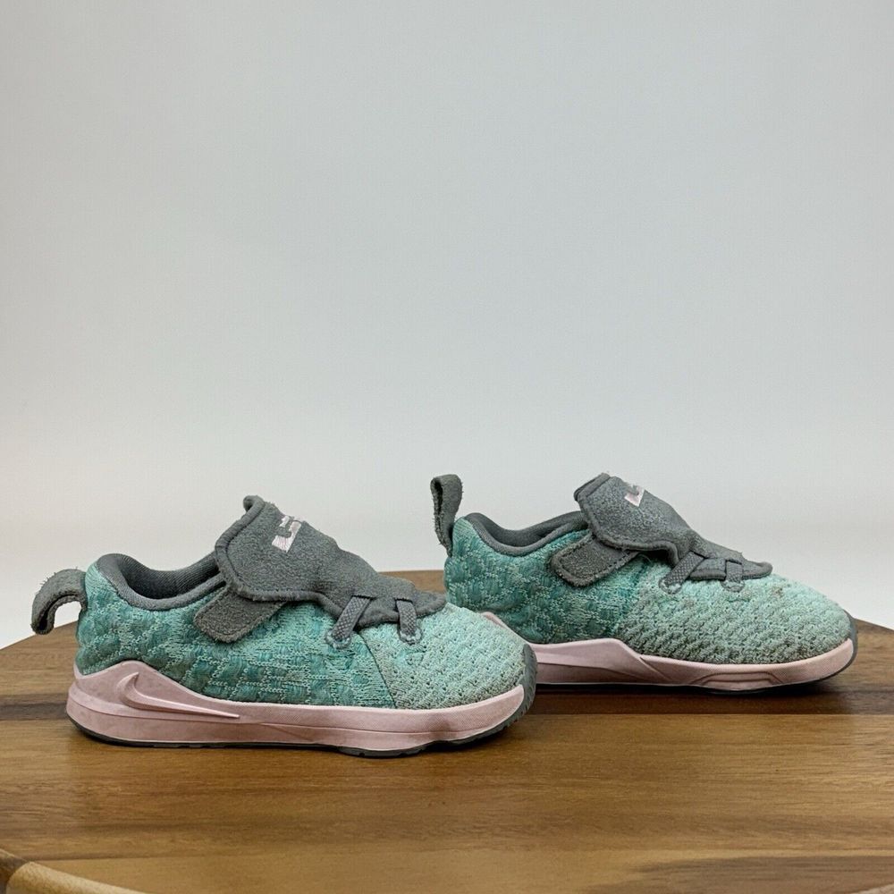 Little Kids Nike LeBron 17 South Beach Teal Athletic Sneakers Shoes Size 9 C GUC
